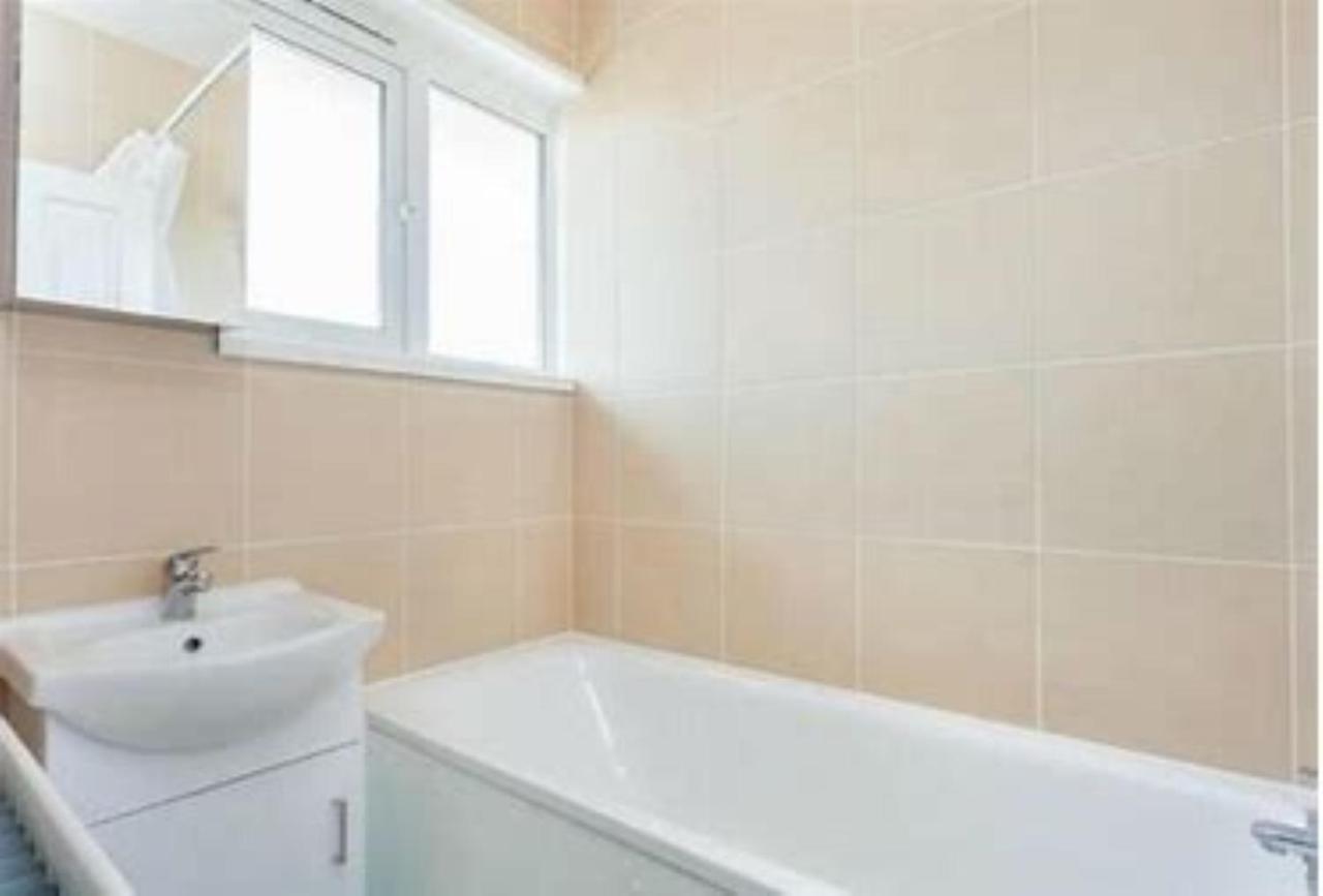 Hemel Short Stay Hemel Hempstead Bagian luar foto