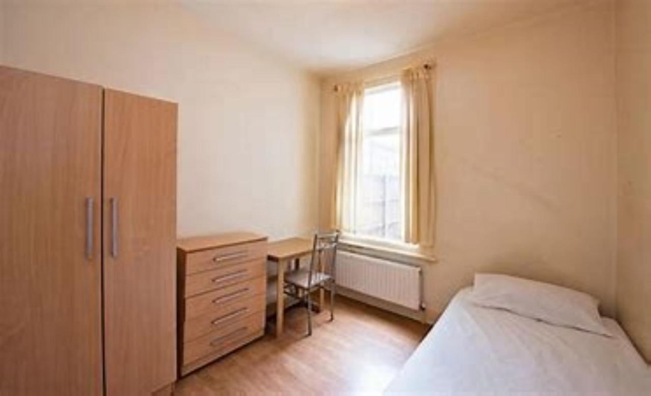 Hemel Short Stay Hemel Hempstead Bagian luar foto