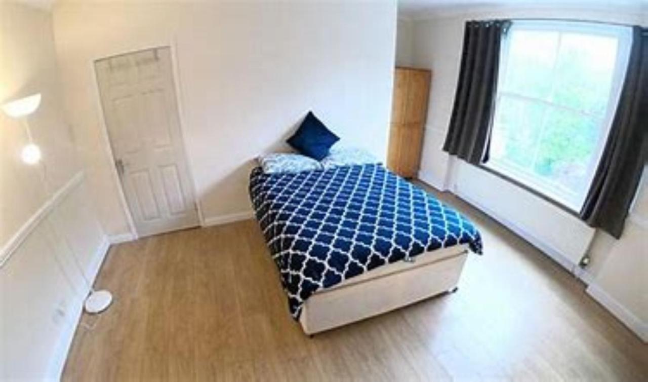 Hemel Short Stay Hemel Hempstead Bagian luar foto
